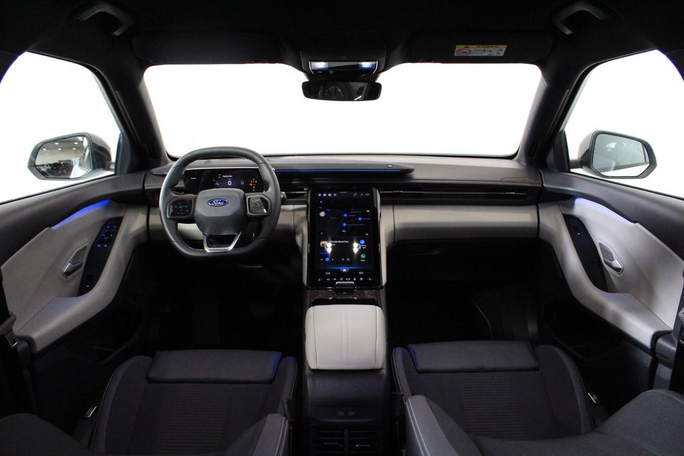 Ford Explorer 82 Premium Extended Range 5d