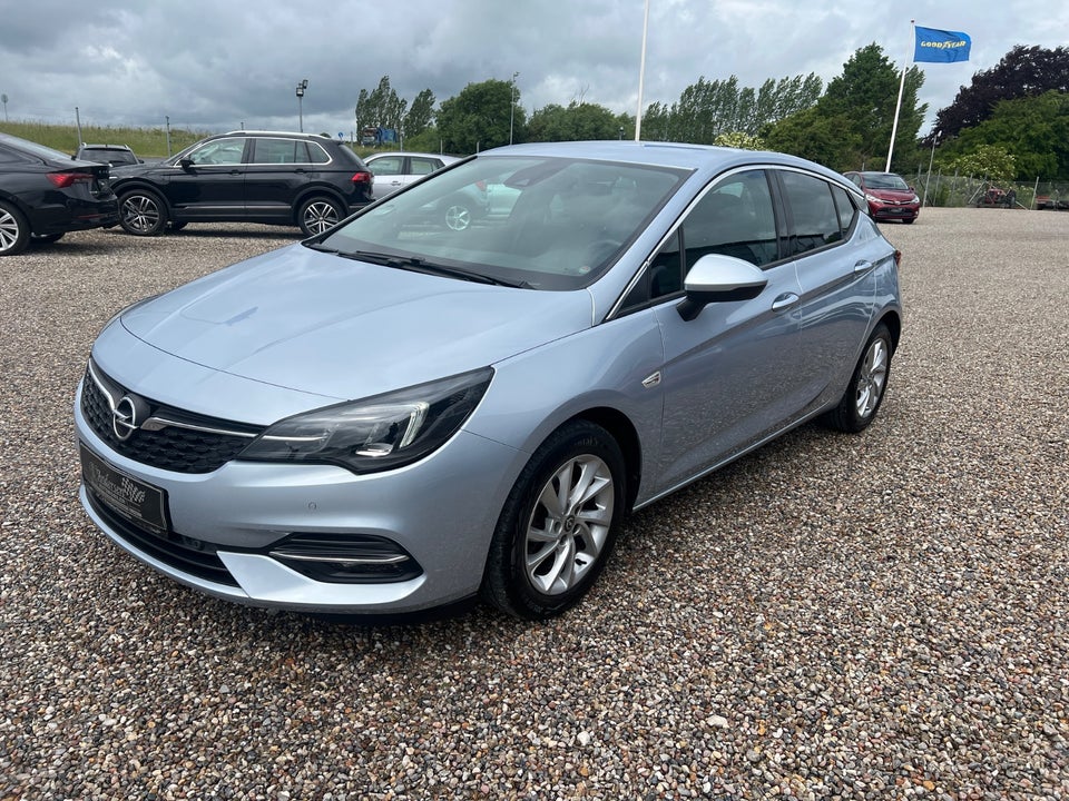 Opel Astra 1,2 T 110 Elegance 5d