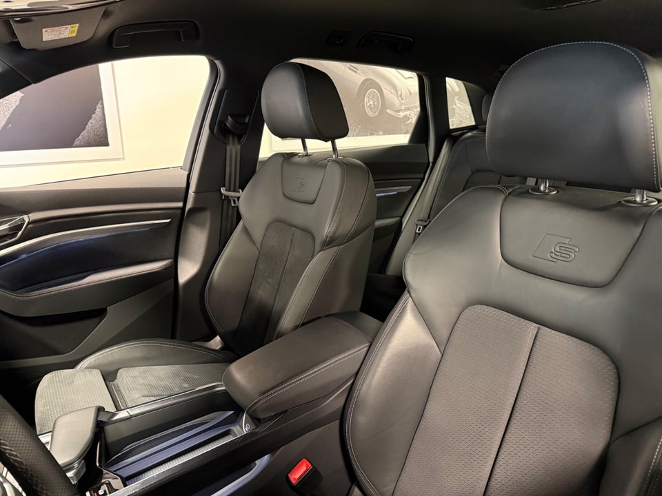 Audi Q8 e-tron 50 S-line quattro 5d