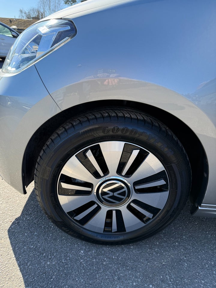 VW e-Up! Style Plus 5d