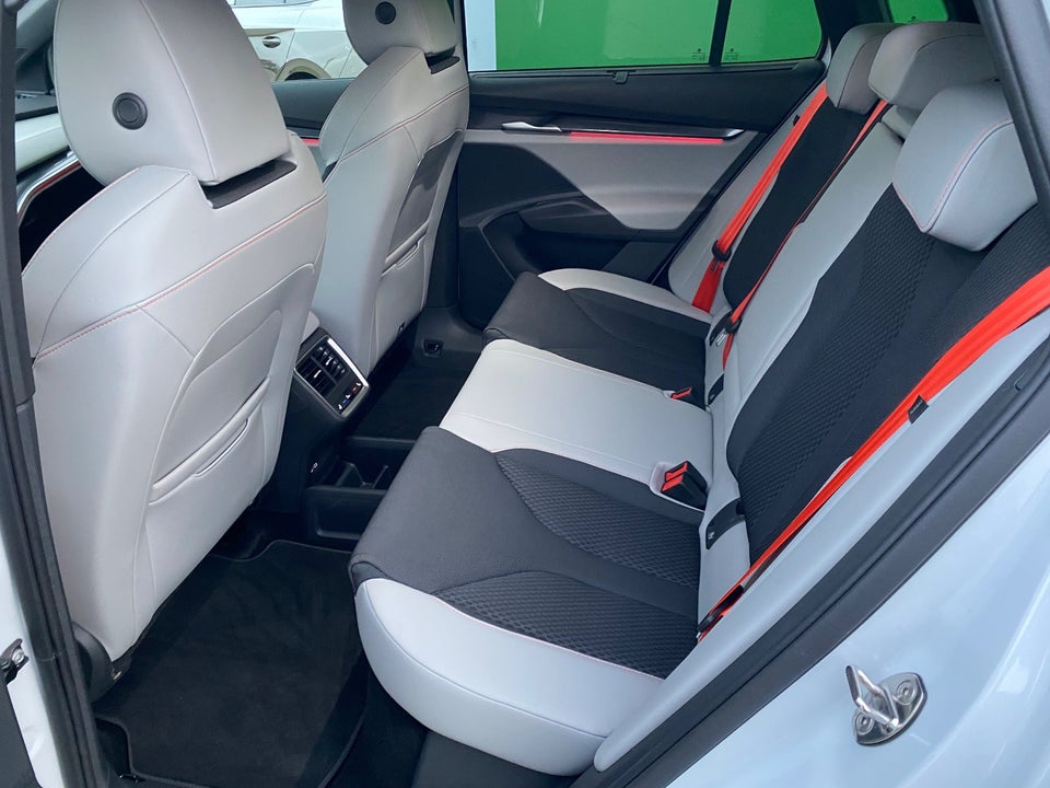 Skoda Elroq 85 iV Advanced 5d