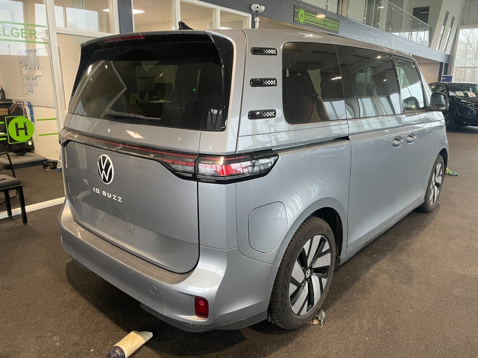 VW ID.Buzz 77 Pro Design SWB 5d