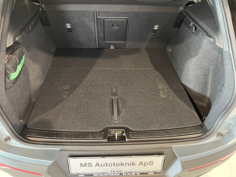 Volvo XC40 P6 ReCharge Ultimate 5d