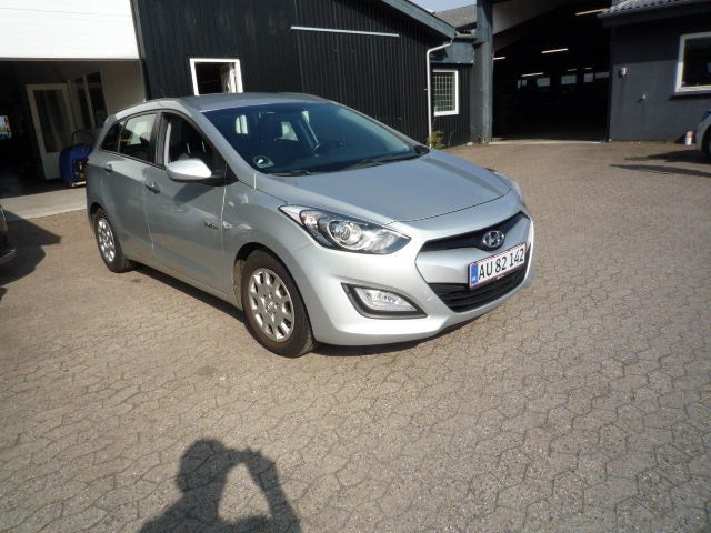 Hyundai i30 1,6 GDi Comfort CW Eco 5d