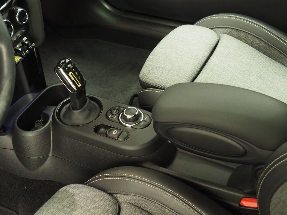 MINI Cooper SE Classic Trim 3d