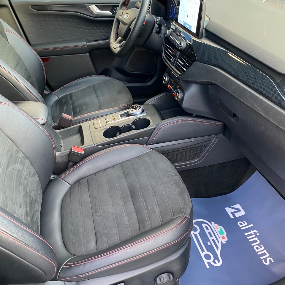 Ford Kuga 2,5 PHEV ST-Line CVT 5d