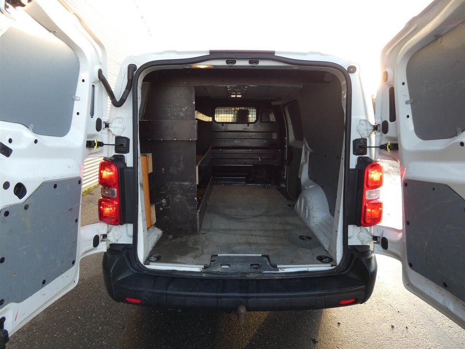 Toyota ProAce 2,0 D 120 Long Comfort 5d