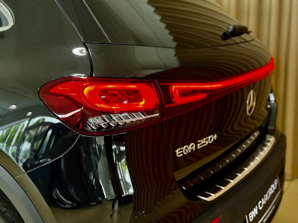 Mercedes EQA250+ Electric Art 5d