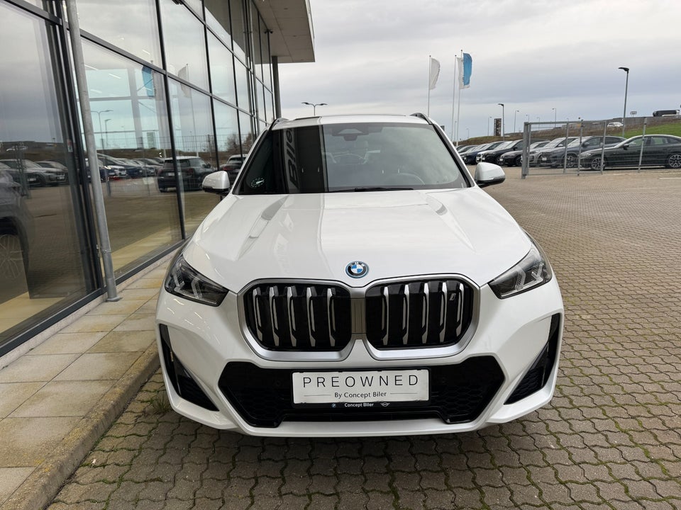 BMW iX1 xDrive30 M-Sport Premium 5d