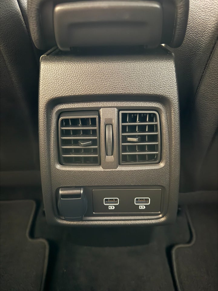 Renault Captur 1,3 TCe 140 Techno EDC 5d