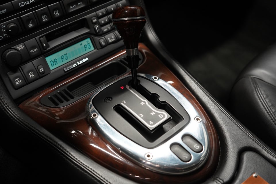 Jaguar XK 4,0 XK8 Coupé aut. 2d