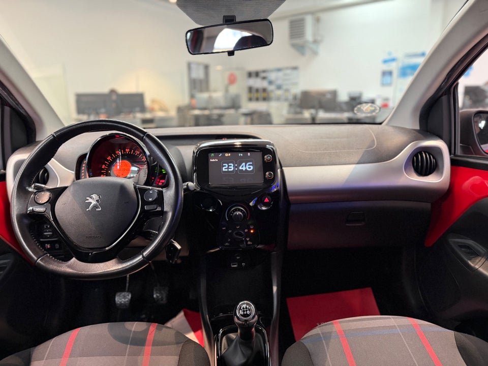 Peugeot 108 1,0 e-VTi 69 Allure 5d