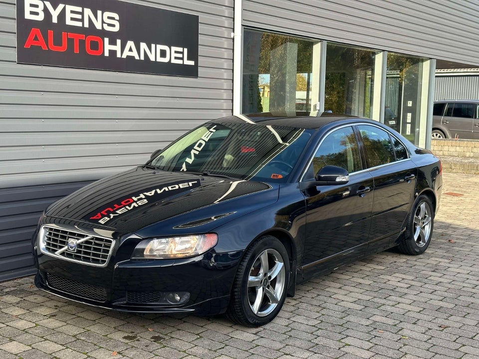 Volvo S80 2,5 T Momentum aut. 4d