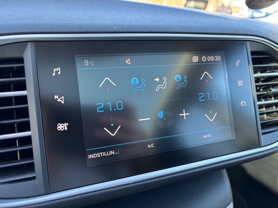 Peugeot 308 1,6 BlueHDi 120 Allure Sky SW EAT6 5d