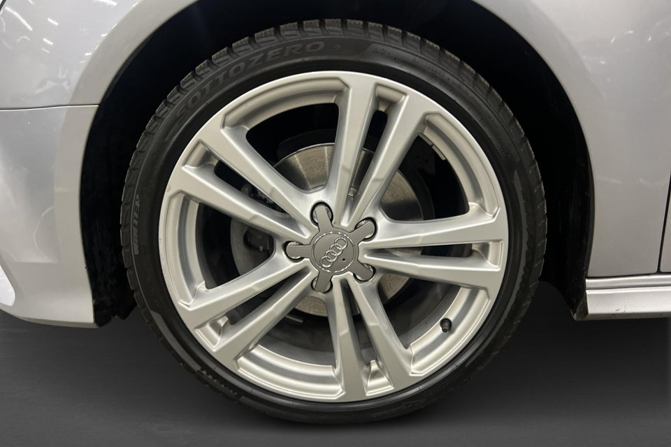 Audi A3 35 TFSi Sport Limited Sportback 5d