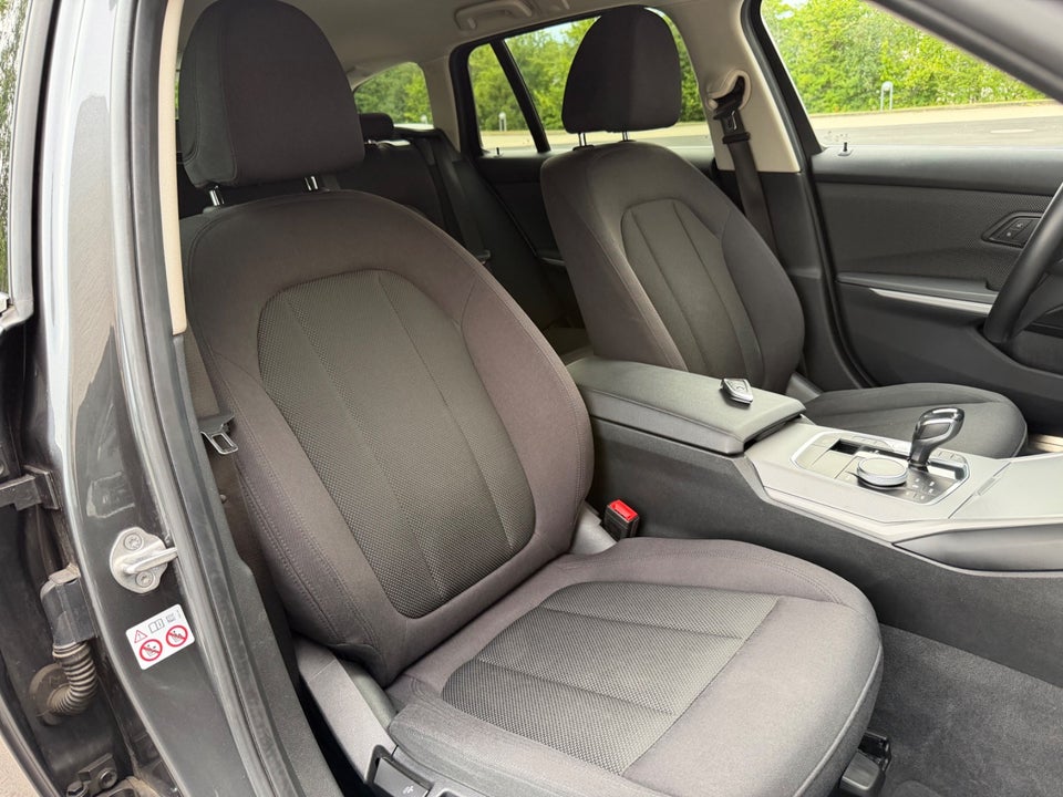 BMW 320d 2,0 Touring Connected aut. 5d