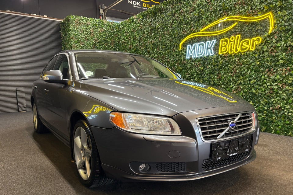 Volvo S80 2,5 T Celebration aut. 4d