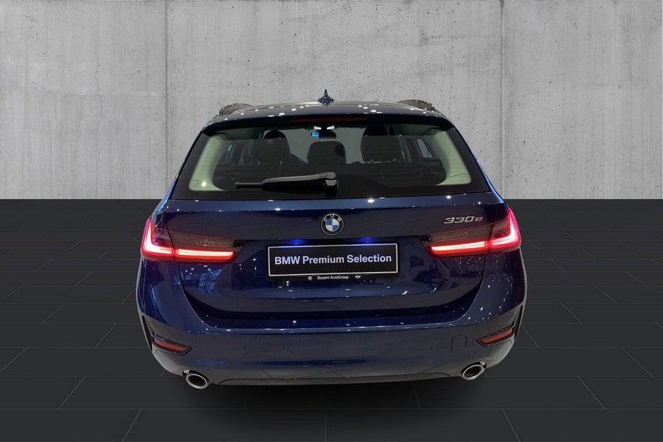 BMW 330e 2,0 Touring Sport Line aut. 5d