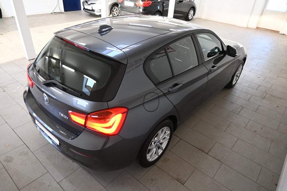 BMW 120i 2,0 Connected aut. 5d