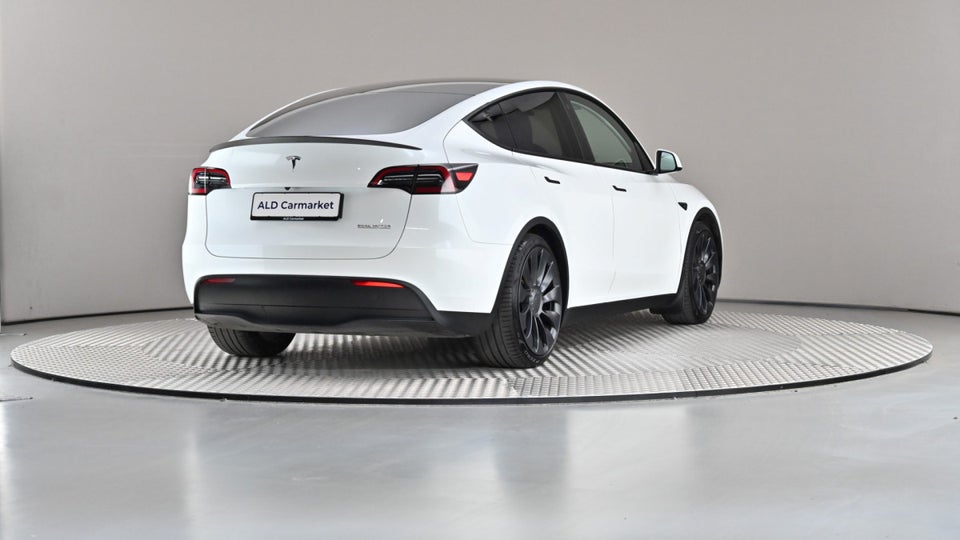 Tesla Model Y Performance AWD 5d