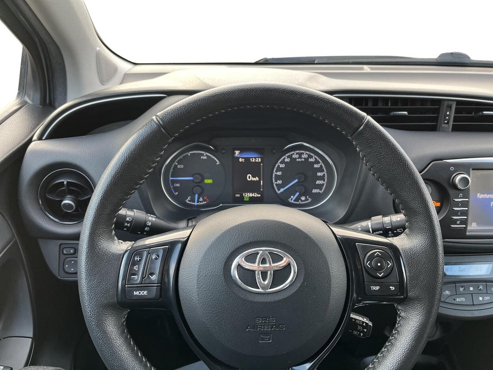 Toyota Yaris 1,5 Hybrid H3 Premium e-CVT 5d