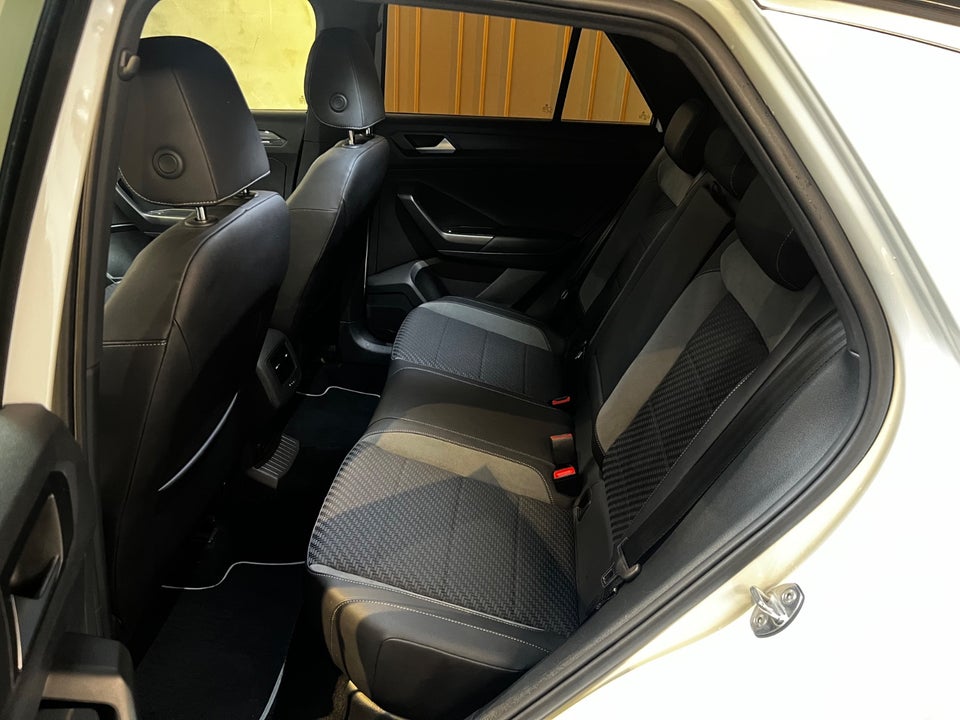 VW T-Roc 1,5 TSi 150 R-line DSG 5d