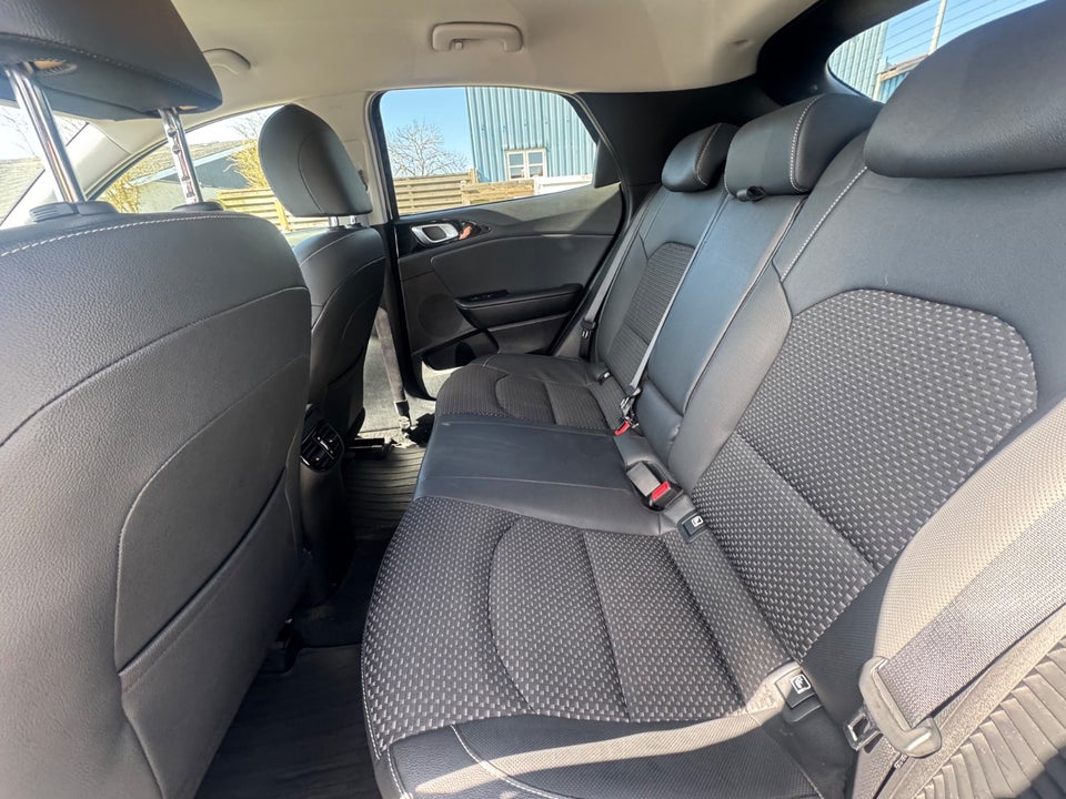 Kia XCeed 1,6 PHEV Upgrade DCT 5d