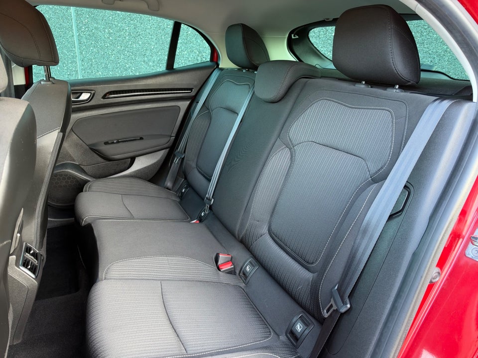 Renault Megane IV 1,2 TCe 100 Zen 5d