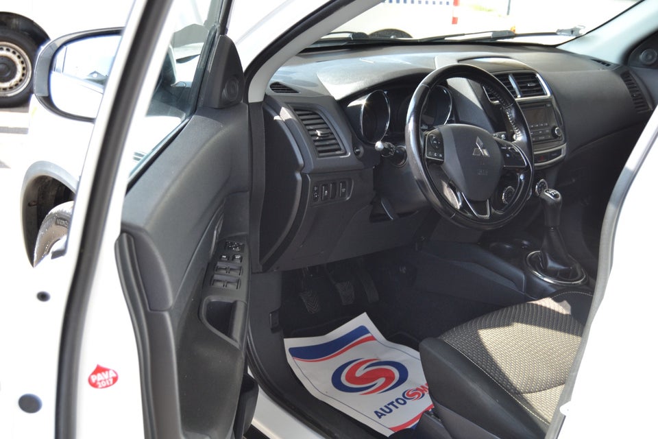 Mitsubishi ASX 1,6 Invite 5d