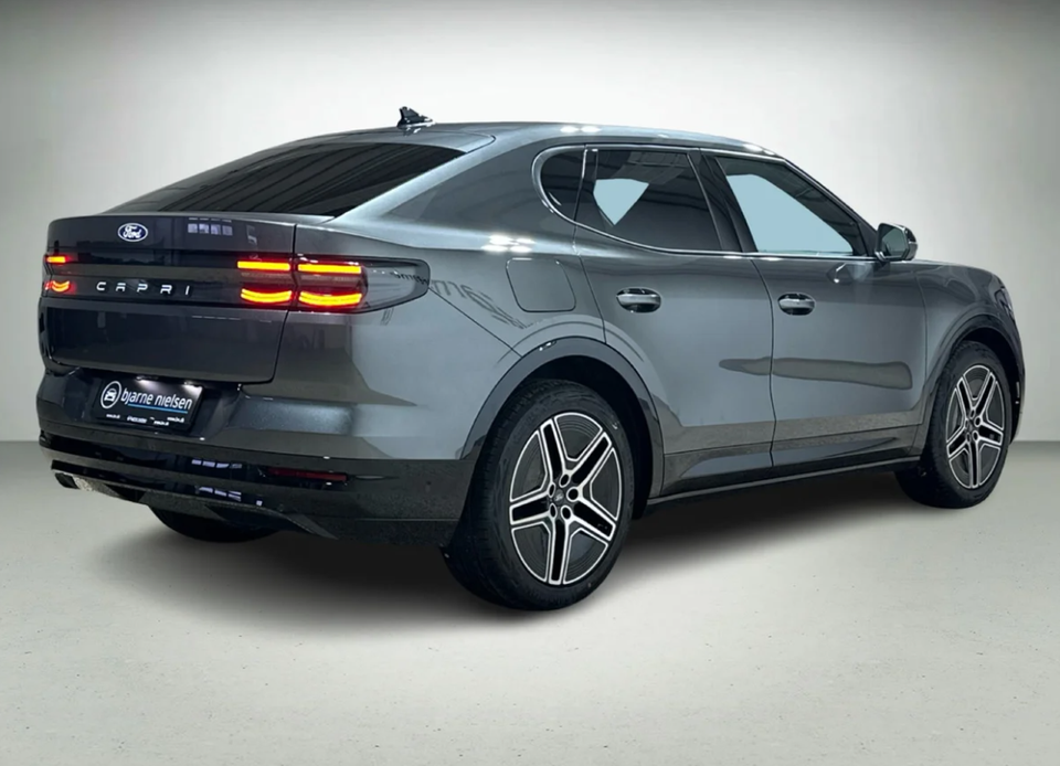 Ford Capri 79 Premium Extended Range 5d