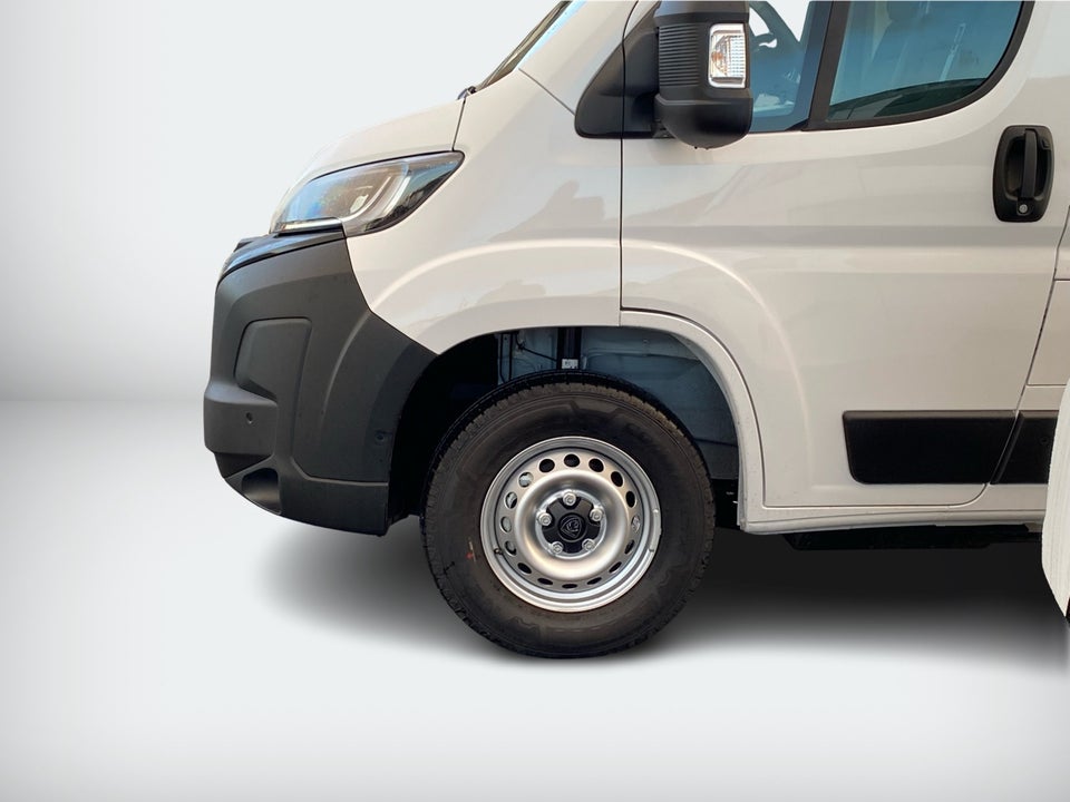 Peugeot e-Boxer 435 110 L3H2 Premium
