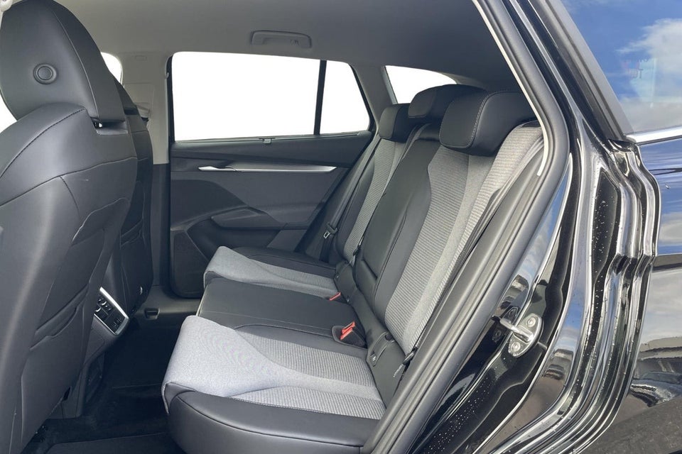 Skoda Enyaq 85 iV Premium 5d