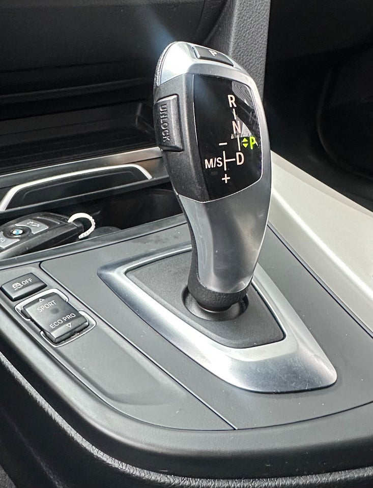 BMW 320d 2,0 Touring Luxury Line xDrive aut. 5d