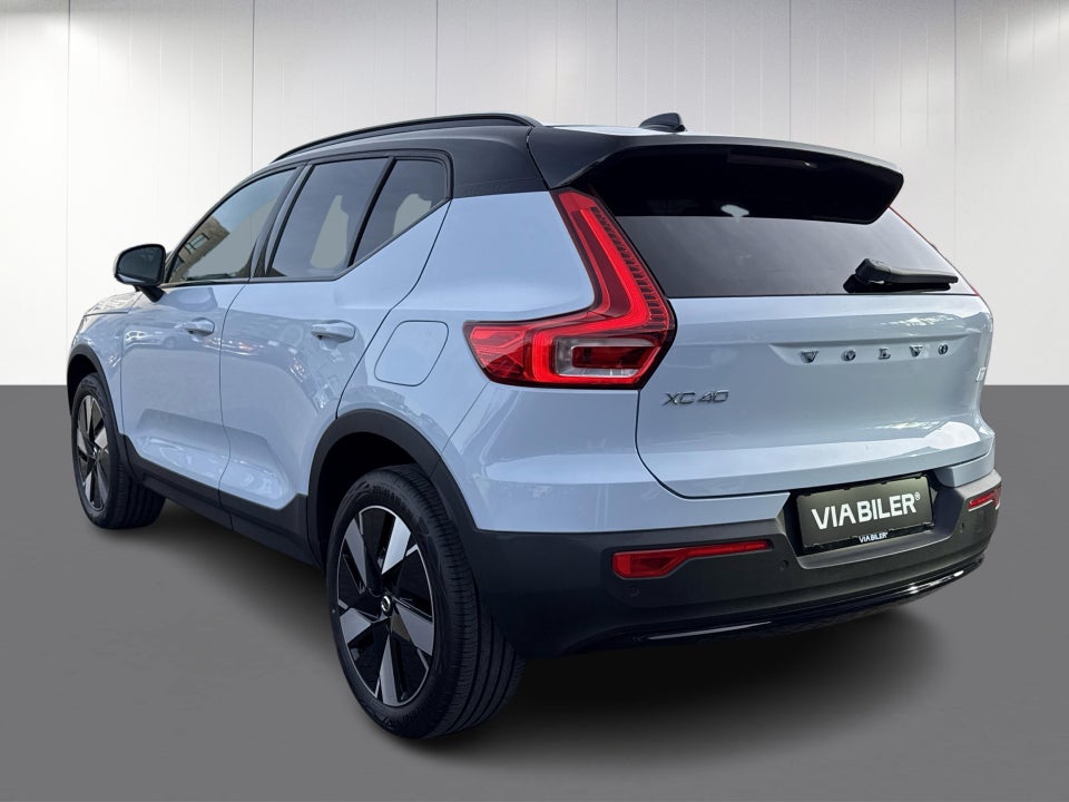 Volvo XC40 ReCharge Extended Range Plus 5d