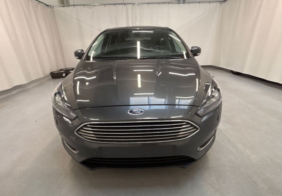 Ford Focus 1,0 EcoBoost Titanium stc. 5d