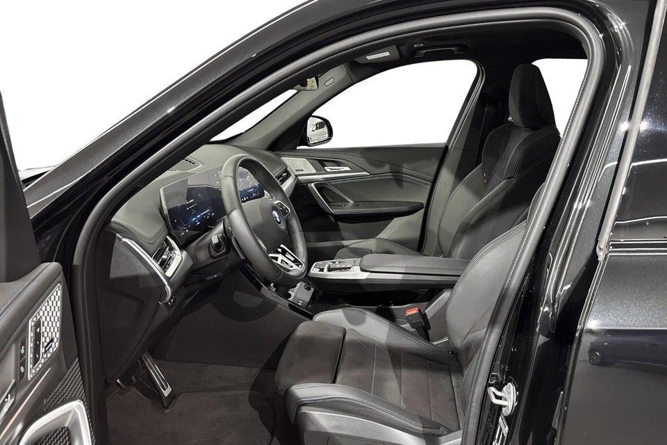 BMW iX1 eDrive20 M-Sport Pro 5d