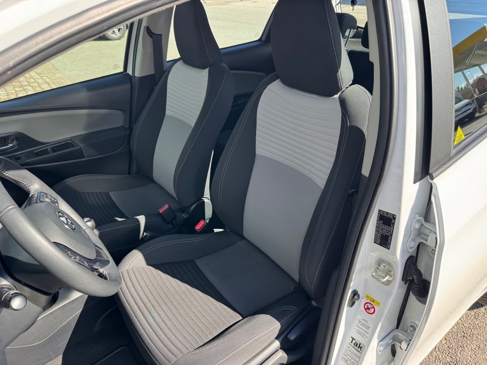 Toyota Yaris 1,5 VVT-iE T2 5d