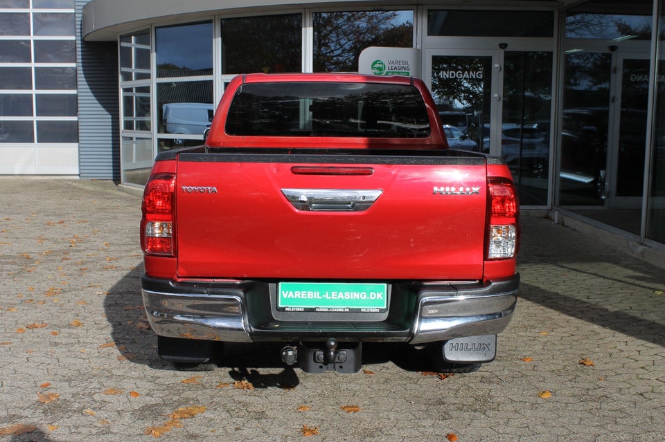 Toyota HiLux 2,4 D-4D 150 T4 Db.Kab aut. 4x4 4d