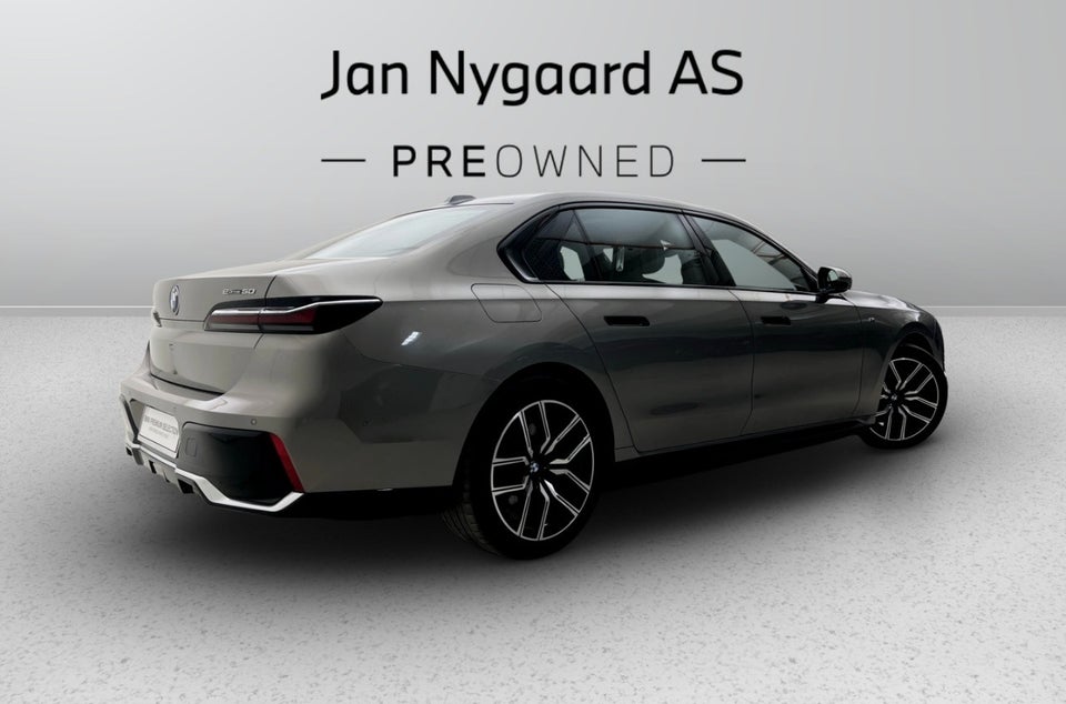 BMW i7 eDrive50 M-Sport 4d