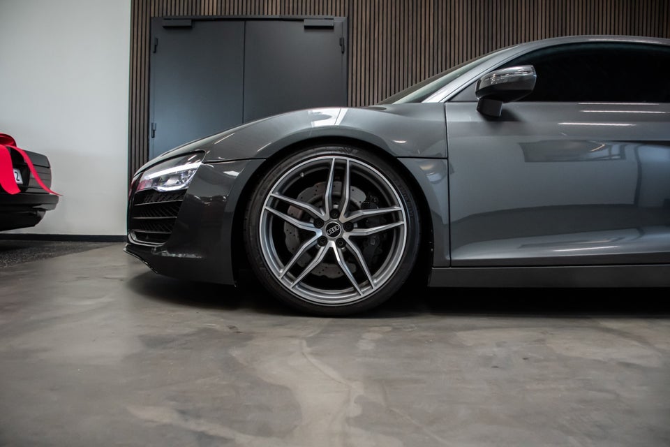 Audi R8 4,2 FSi Coupé quattro S-tr. 2d