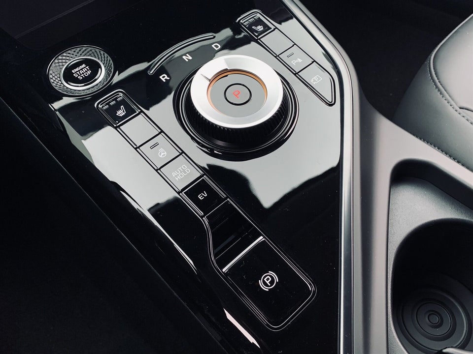 Kia Niro 64 EV Upgrade 5d