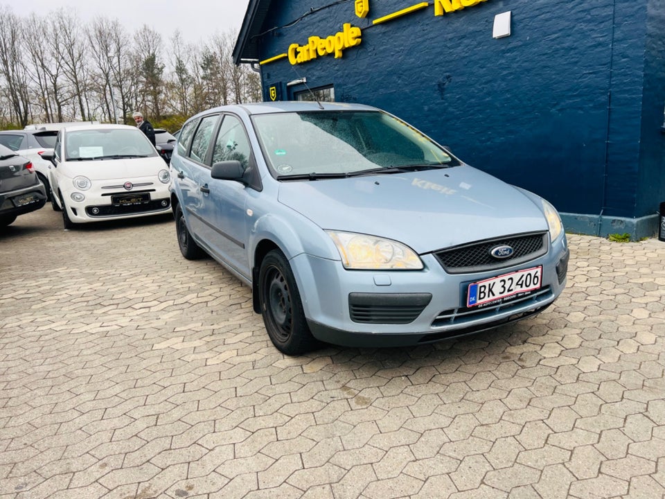 Ford Focus 1,6 Trend 100 5d