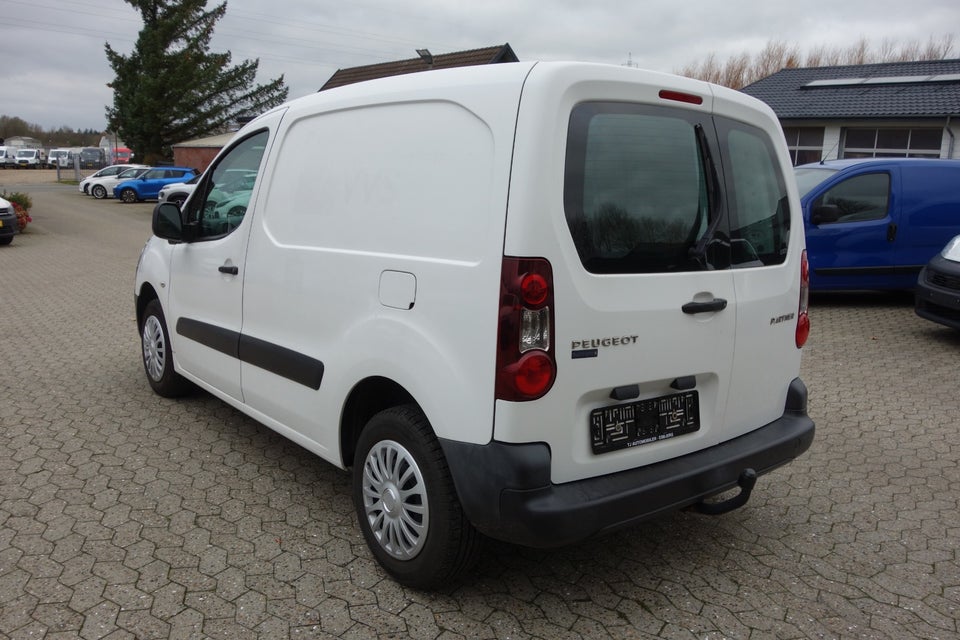 Peugeot Partner 1,6 BlueHDi 100 L1 Flex Van 5d