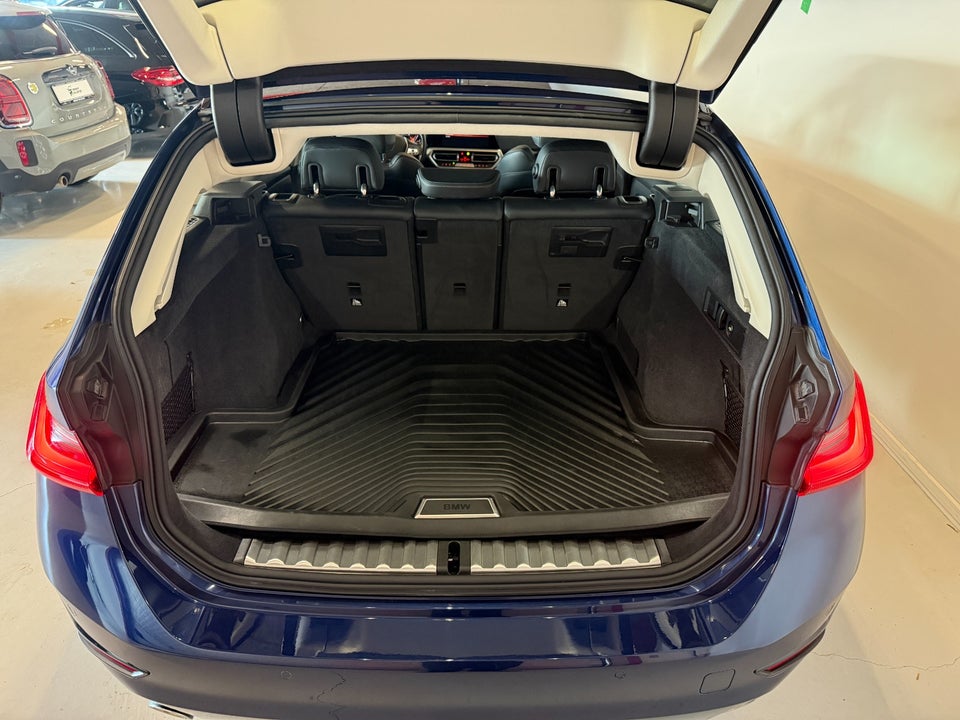 BMW 320i 2,0 Touring Sport Line aut. 5d