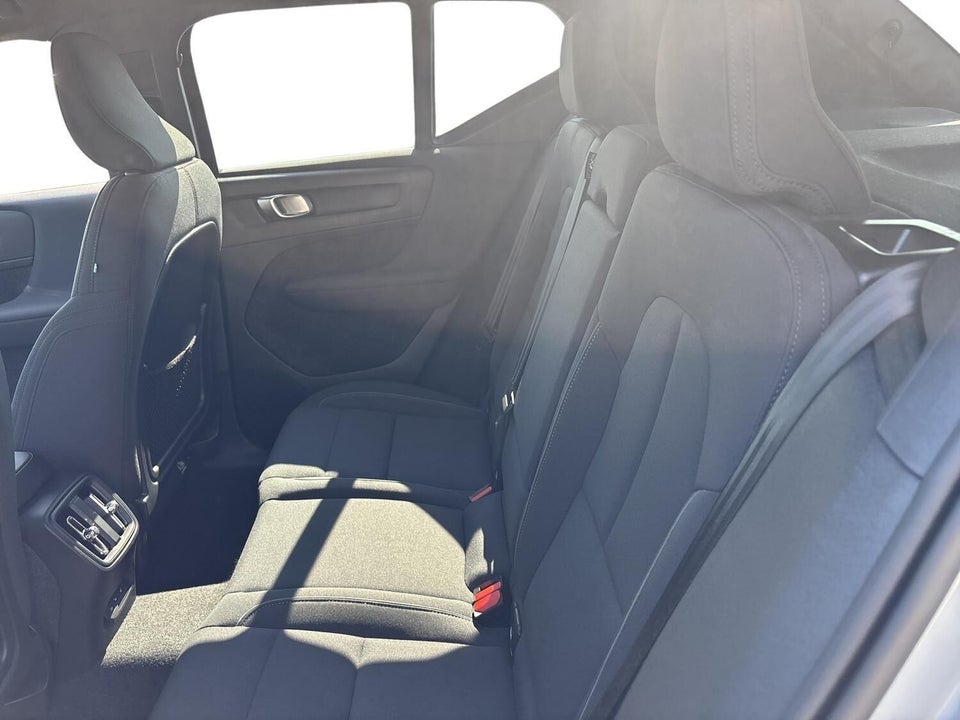 Volvo EX40 Extended Range Core 5d