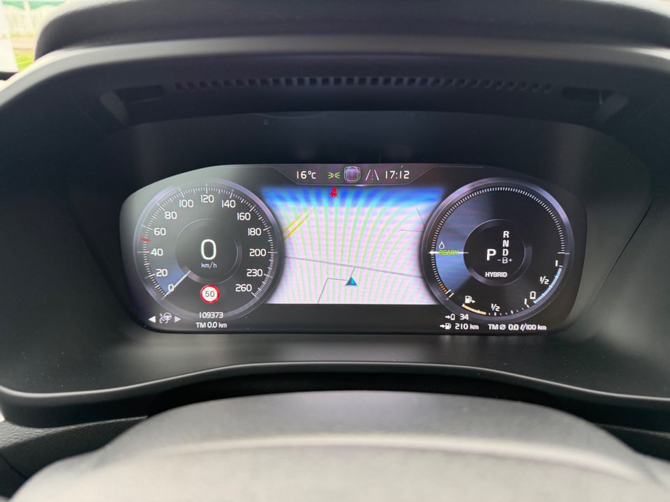 Volvo XC40 1,5 T4 ReCharge Momentum aut. 5d