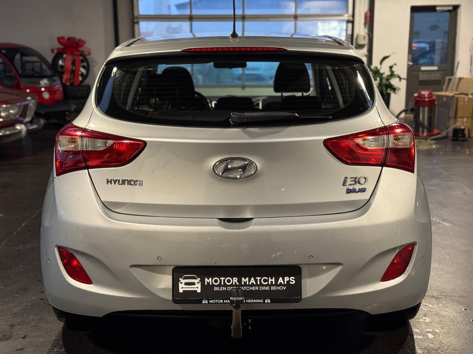 Hyundai i30 1,6 CRDi 110 Comfort Eco 5d