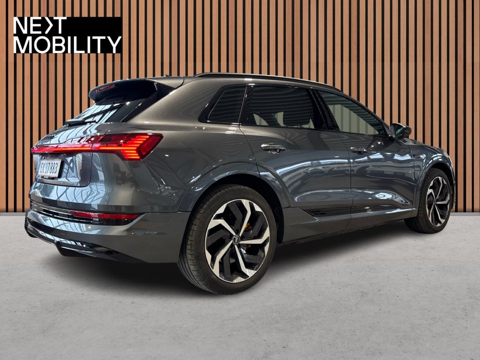 Audi e-tron 55 S-line quattro 5d