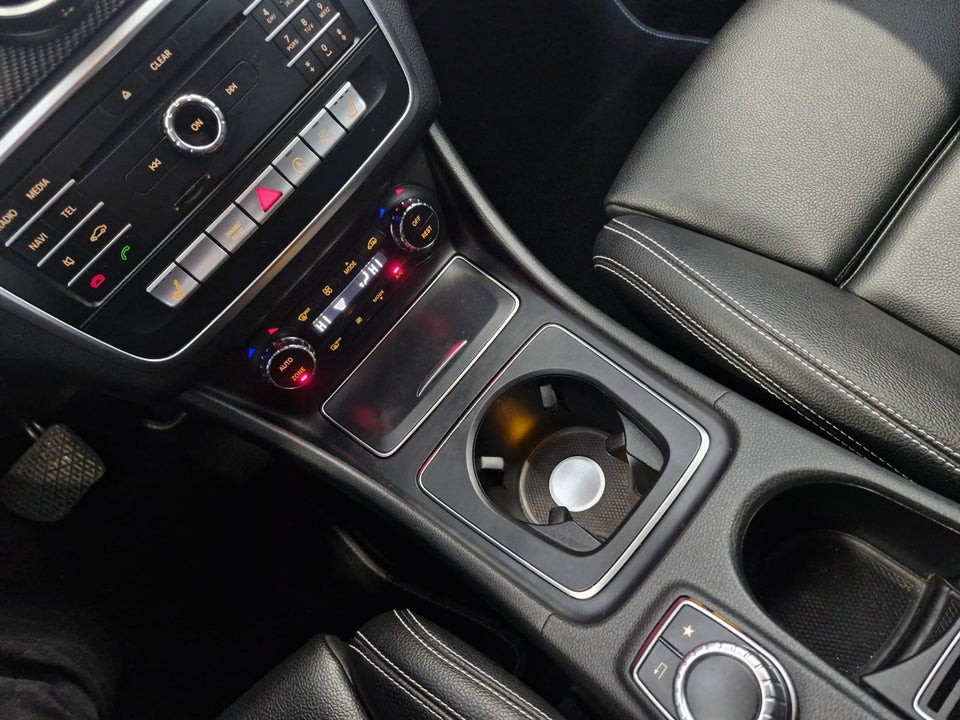 Mercedes CLA200 1,6 AMG Line Coupé 4d