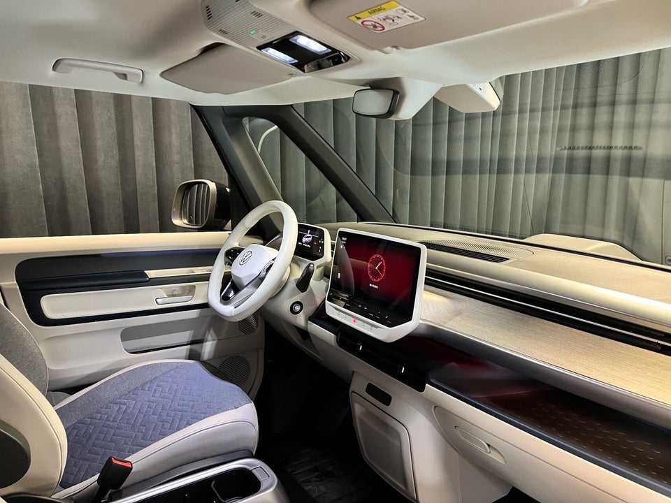 VW ID.Buzz 77 Pro SWB 5d